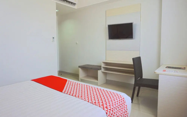 OYO 3269 Hotel Grand Sayang Park Makassar