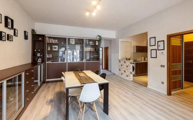 The comunist apartment 2bds