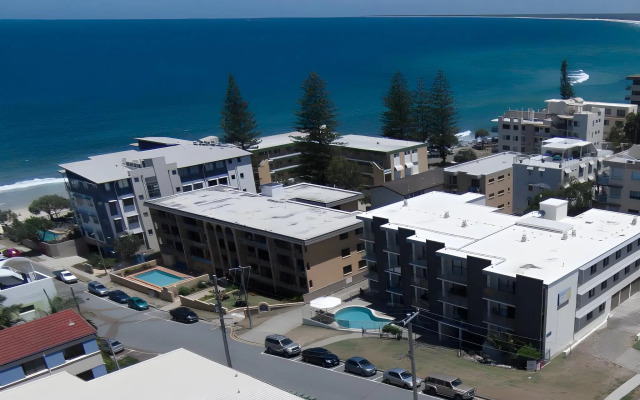 Merrima Court Holidays