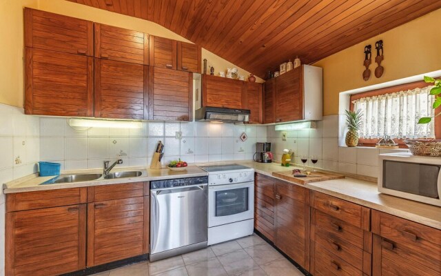 Stunning Apartment in Medulin With 3 Bedrooms and Wifi