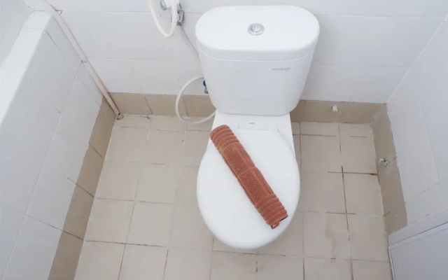 Cozy 2BR Bassura Apartment near Mall Bassura City