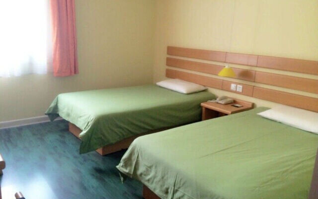 Home Inn Shiyan Bailang Auto Parts City