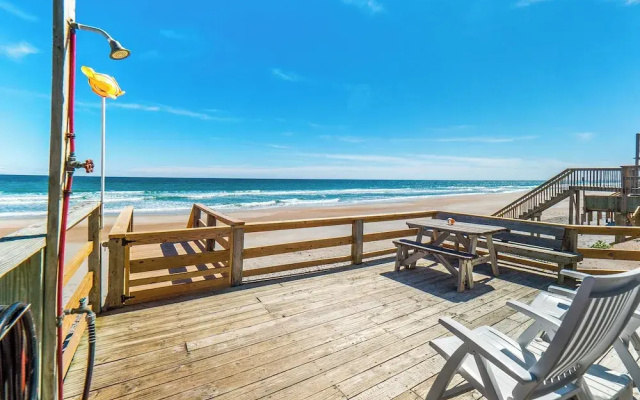 Mamaw's Spot by Topsail Realty