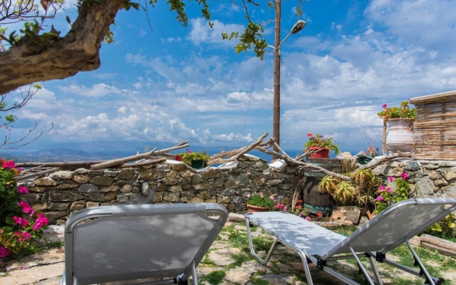 The Old Pomegranate House - Sea View - AC - Wifi - SAT TV