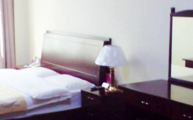 Zhuhui Business Hotel - Qingdao