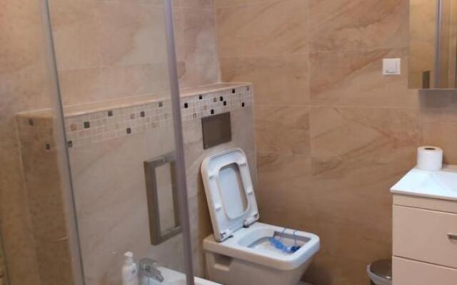 Hunyadi Luxury Dna Stanca 1