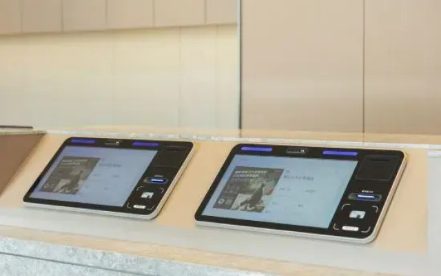 Seasons Hotel (Yancheng century avenue Yongning Automobile City Branch)