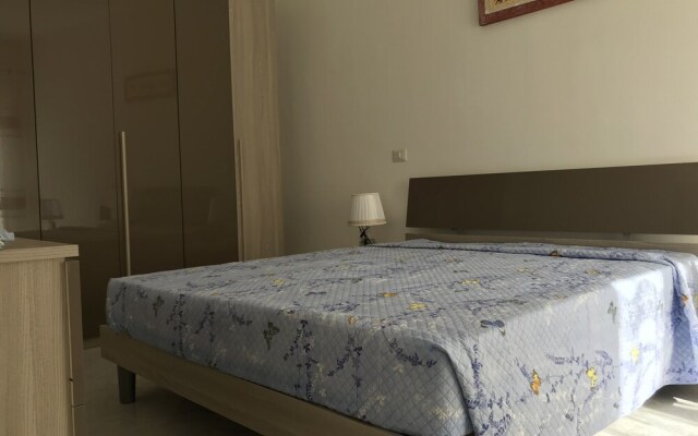 Casa Vita I Bed Ground Unit by Pool