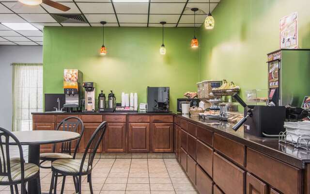 Econo Lodge Fort Payne