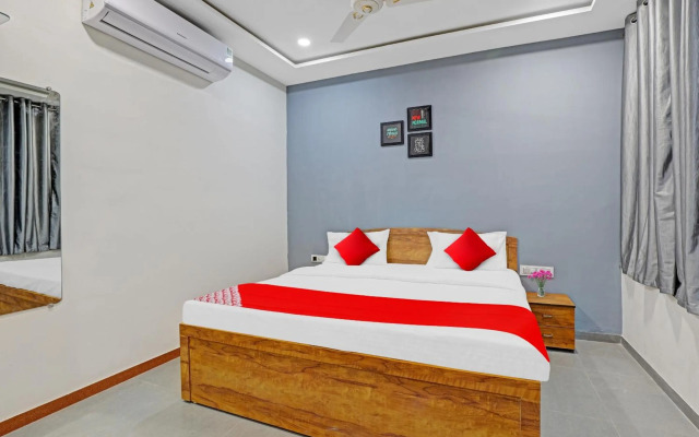 OYO Flagship 80625 Hotel King Land