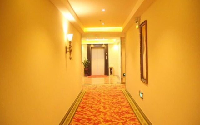 GreenTree Inn Guangzhou Chimelong Paradise Yuangang Metro Station Hotel