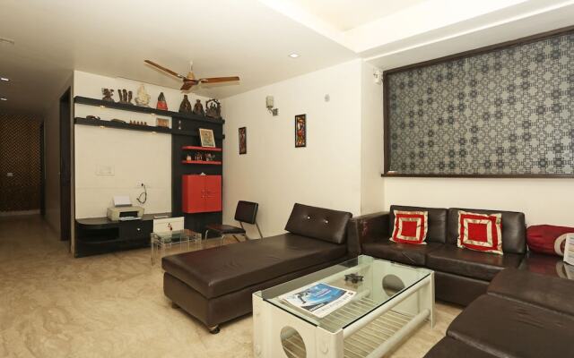 OYO Townhouse 380 Hotel Atithee Residency