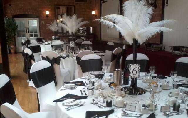 The Carre Arms Hotel