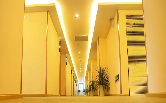 GreenTree Inn Guiyang Wudang District High-speed Railway East Station