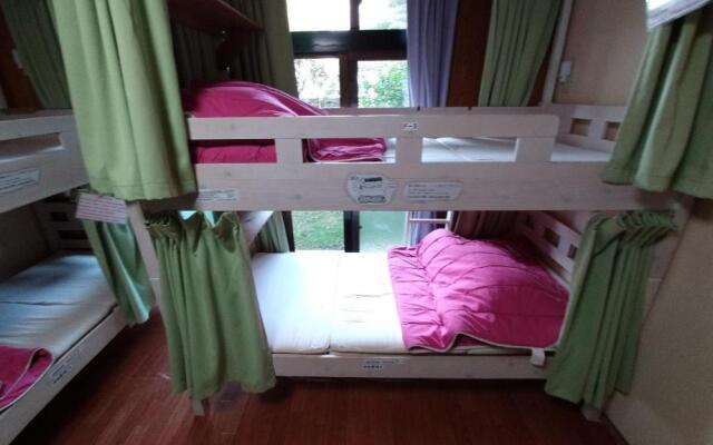 Kerama Backpackers - Hostel