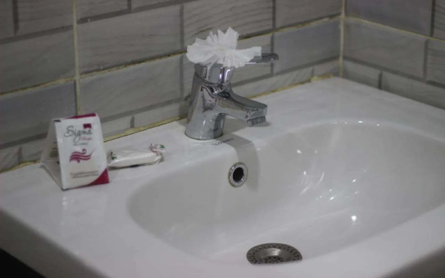 Azar Boutique Hotel