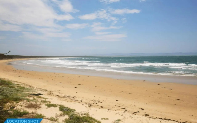 The Crescent - Pet Friendly - 1 Min To Beach