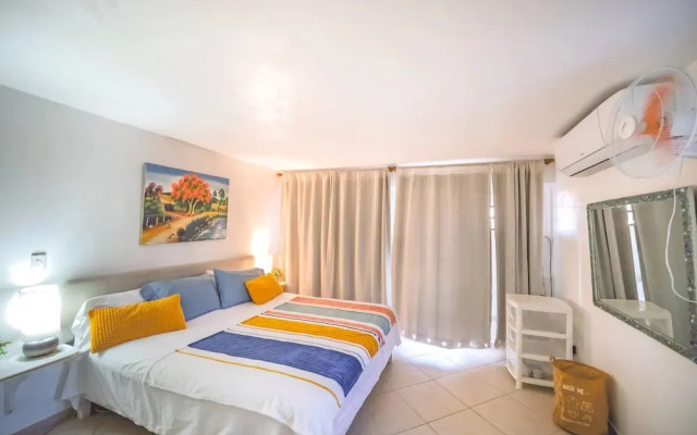 Central 1BR APT - 1 Minute Walking From Rumba