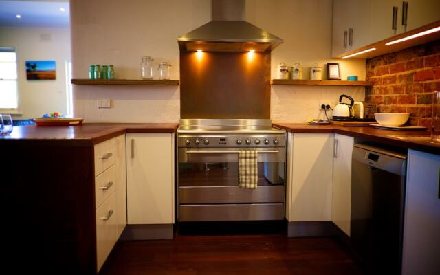 UrbanStyle Claremont Apartment