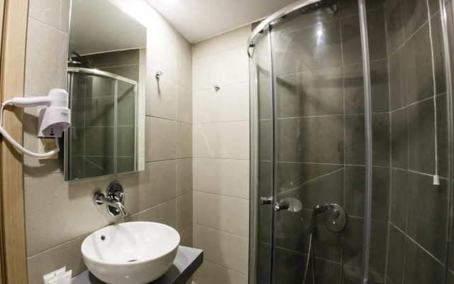 Porto Planos Beach Hotel