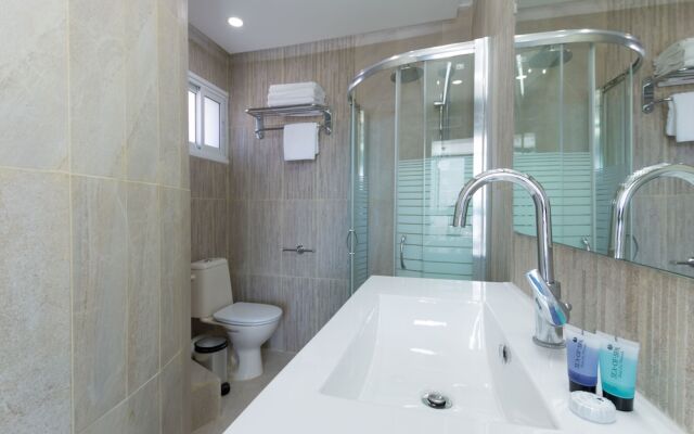 Amazing Penthouse Sea view 50M to Beach