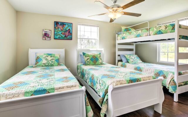 Tranquil Plantersville Cabin: Farm Animals On-site