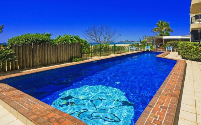 Pelican Sands Beach Resort