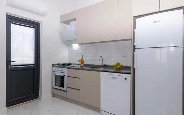 Echinus Lara Hotel