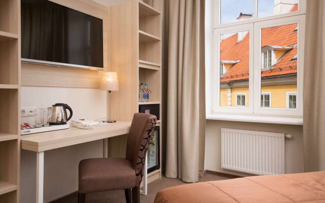 Отель Radisson Hotel Old Town Riga