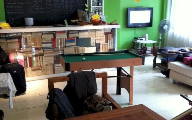 Love Flower Hostel