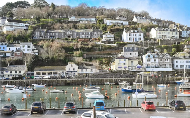 Harbourside Apartment in the Centre of Looe