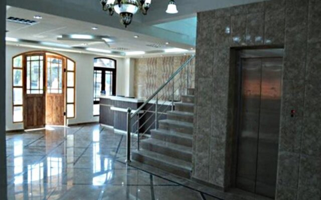 The Grand Plaza