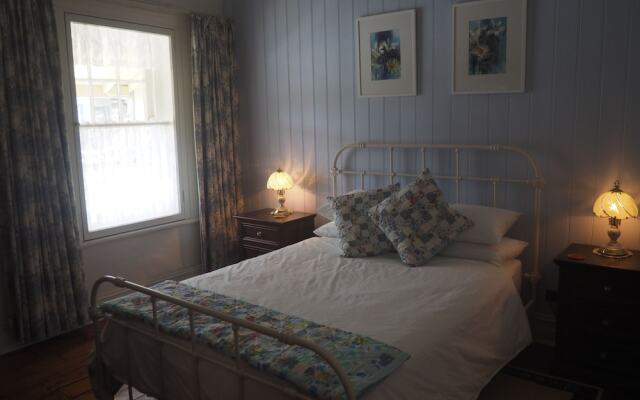 Cobblers Cottage B & B Accommodation