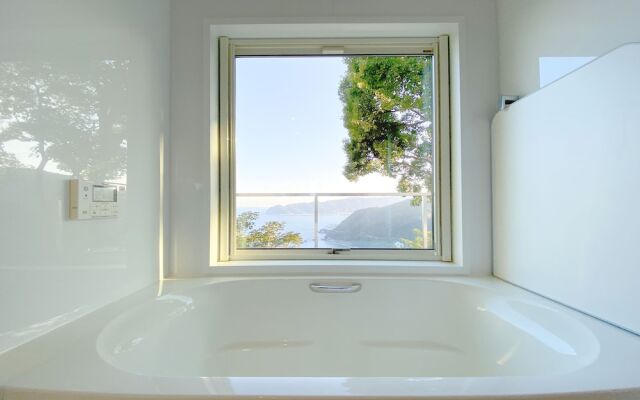 Atami Hamada House