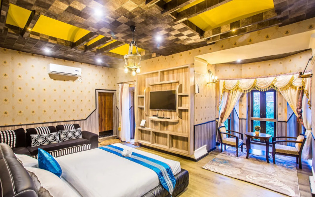Royal Empire Boutique Hotel