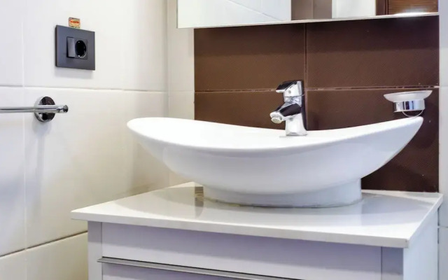 Britannia Suites
