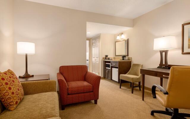 Country Inn & Suites by Radisson, Calgary-Northeast