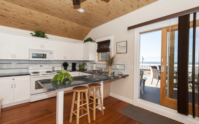 The Palms Hotel Fire Island