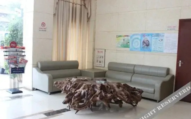 Zhaoyuan Business Hotel