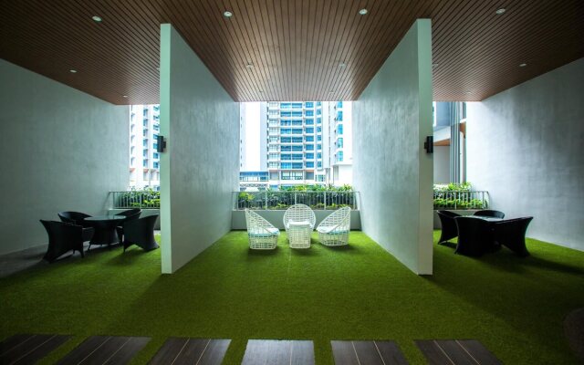 Play Residence At Atlantis