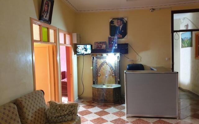 Hôtel Ouaouizerth - Hostel