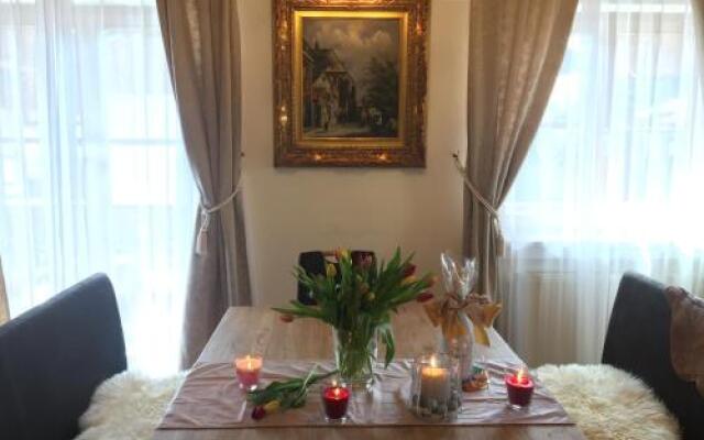 Golden GaPa Family Penthouse 18