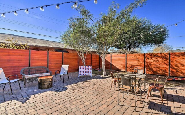 Sun-lit Phoenix Gem: Backyard Entertainment Patio!