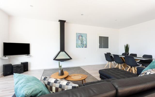 Home2Book Design Asian Sabina, Heated Pool & View