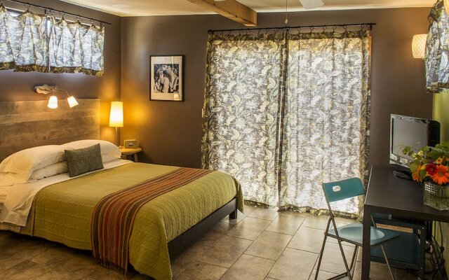 Spin and Margie's Desert Hideaway