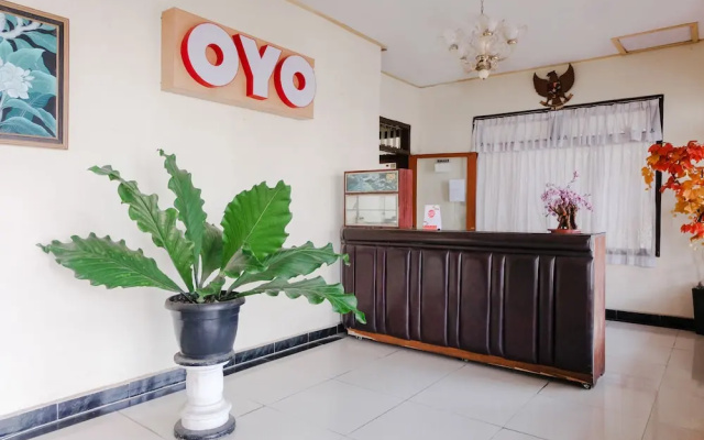 OYO 1036 Hotel Palem 1