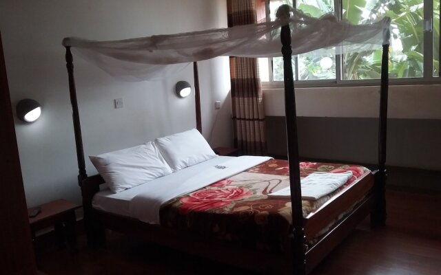 Entebbe Flight Motel
