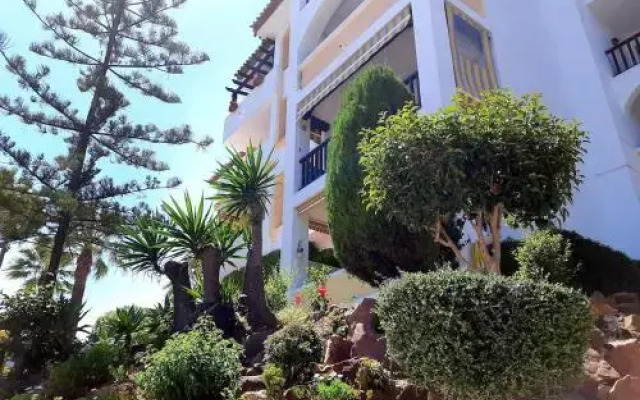 ☆Stylish 2BR with views to the sea & near golf