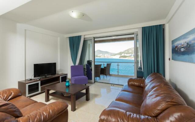 Adriatic Raf Apartments