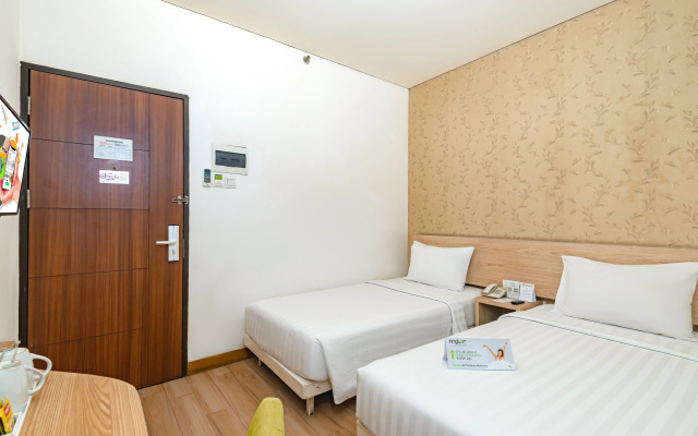 Whiz Hotel Falatehan Jakarta – Guest Rooms – Jakarta